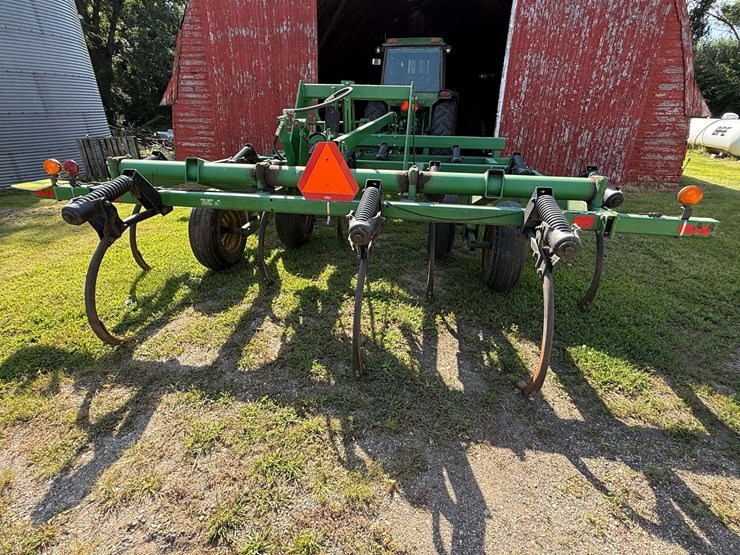 john-deere-680-image-5