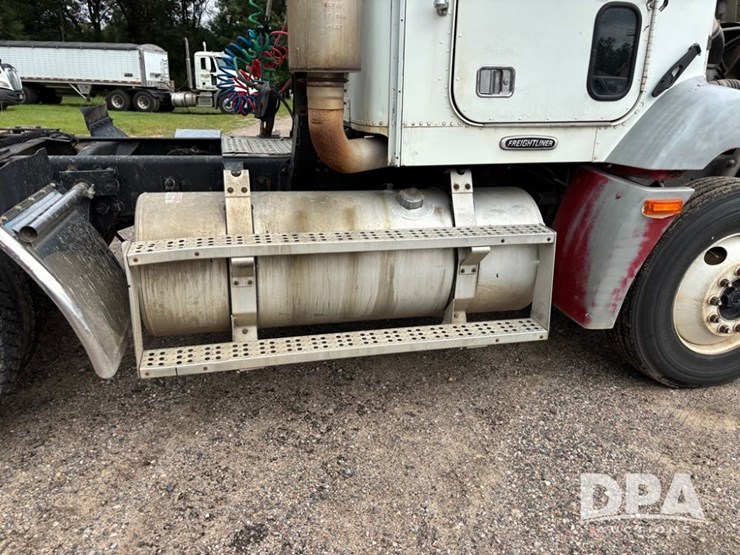 1999-freightliner-truck-(dr12135-unit-474)-image-54