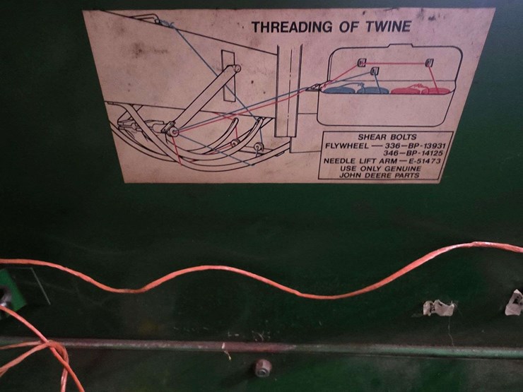 john-deere-336-image-15