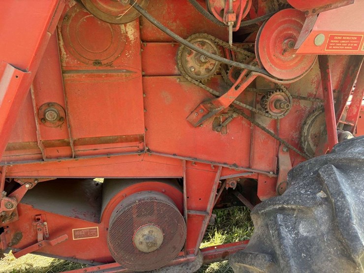 massey-ferguson-205-image-13