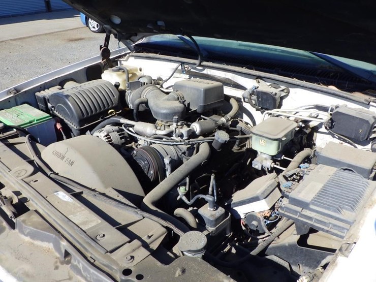 1998-chevrolet-3500-image-11