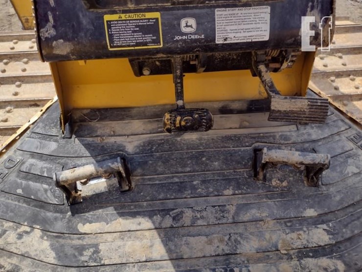 2004-deere-650h-image-8