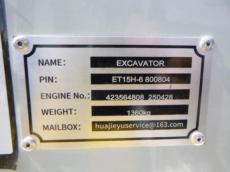 bttl-et15h-6-hydraulic-excavator-image-29