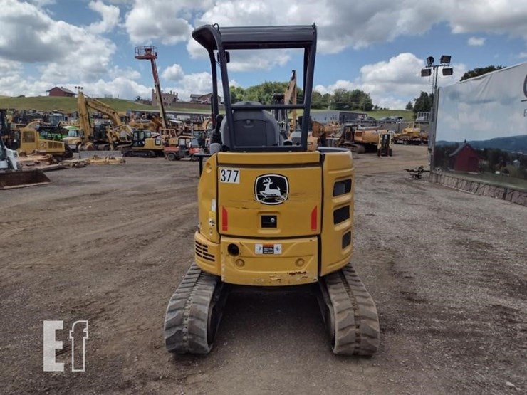 2021-deere-26g-image-4