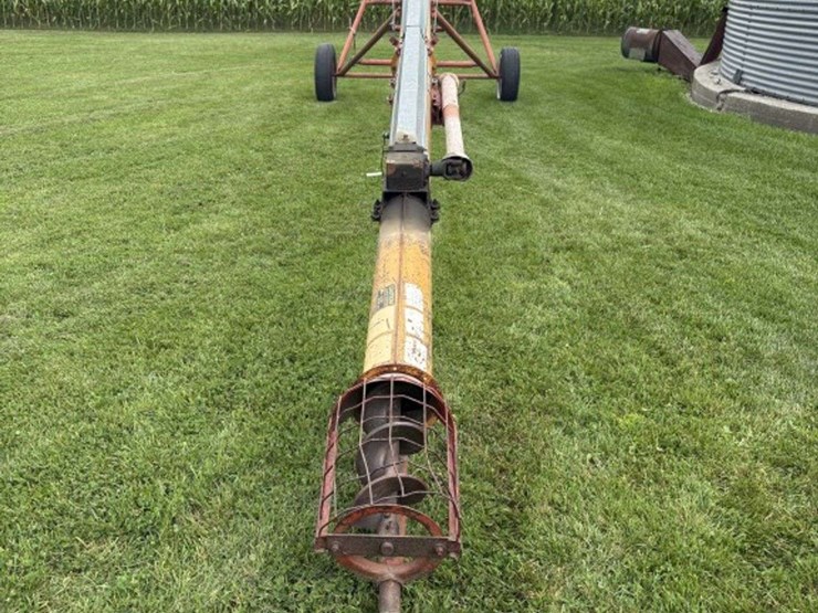 koyker-super-75b-grain-auger,-7.5”x51’,-15”-tires,-540-pto-image-12