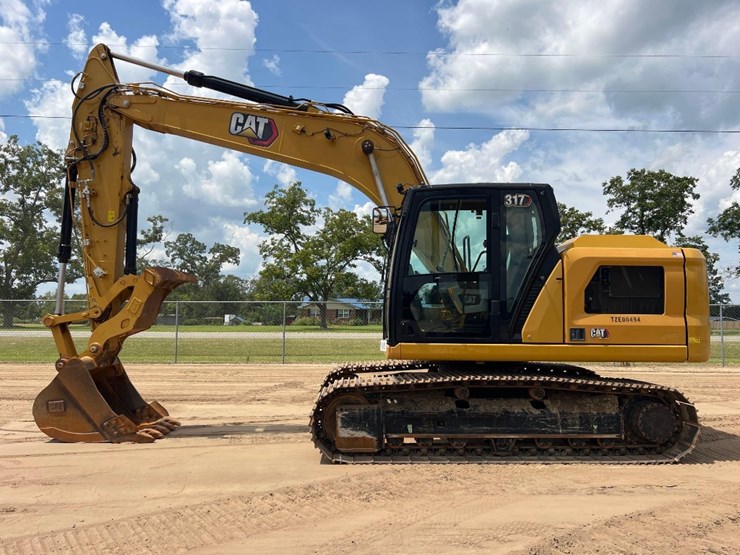 2022-caterpillar-317-image-1
