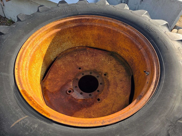 john-deere-4020-image-4