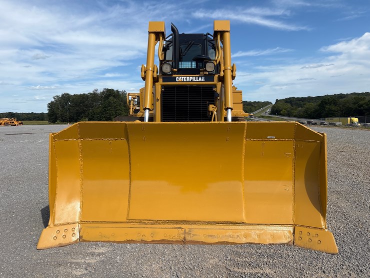 2007-caterpillar-d6t-xl-image-3