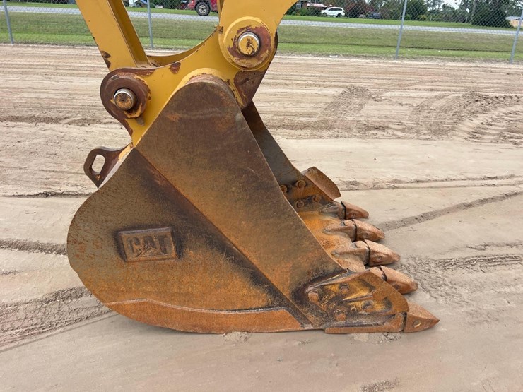 2022-caterpillar-317-image-9