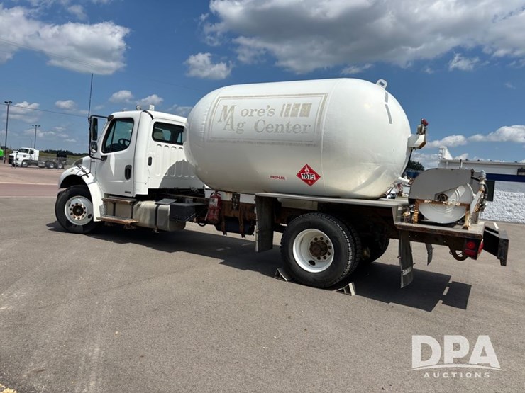 2006-freightliner-business-class-(dr12083)-image-5