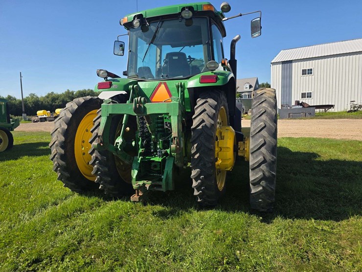 2004-john-deere-8320-image-16