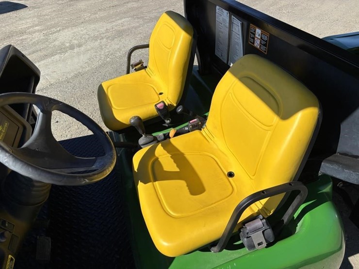 john-deere-gator-image-12