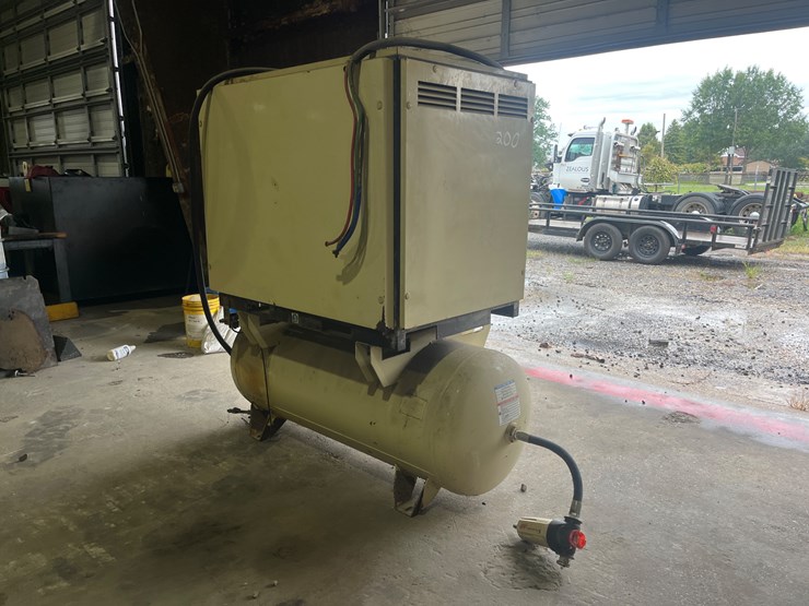 #200-•-ingersoll-rand-up6-30-125-12-compressor-image-6