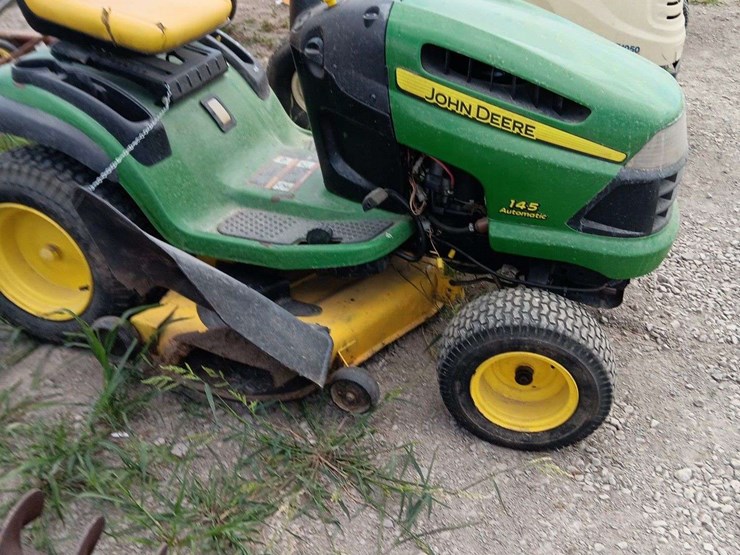 john-deere-145-image-2