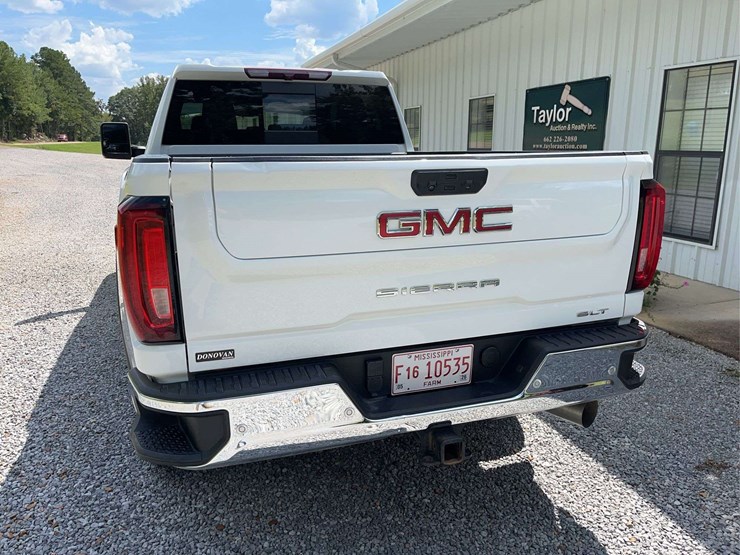 2022-gmc-2500-image-11