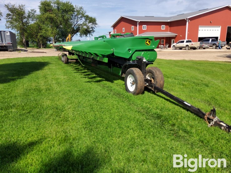2023-john-deere-c12f-image-1