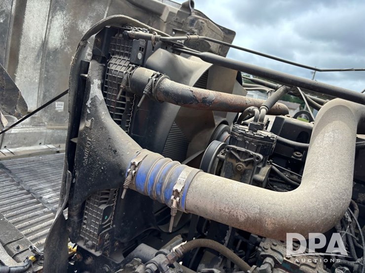 1999-freightliner-truck-(dr12135-unit-474)-image-39