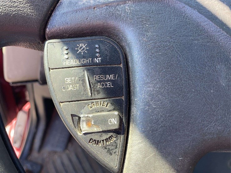 2015-navistar-prostar-day-cab---automatic-transmission-image-19