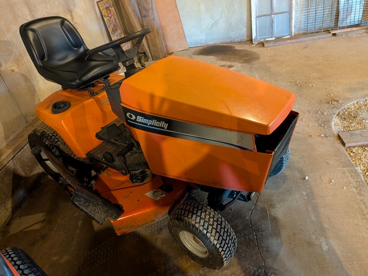 #3000-•-simplicity-38"-broadmoor-lawnmower-image-2