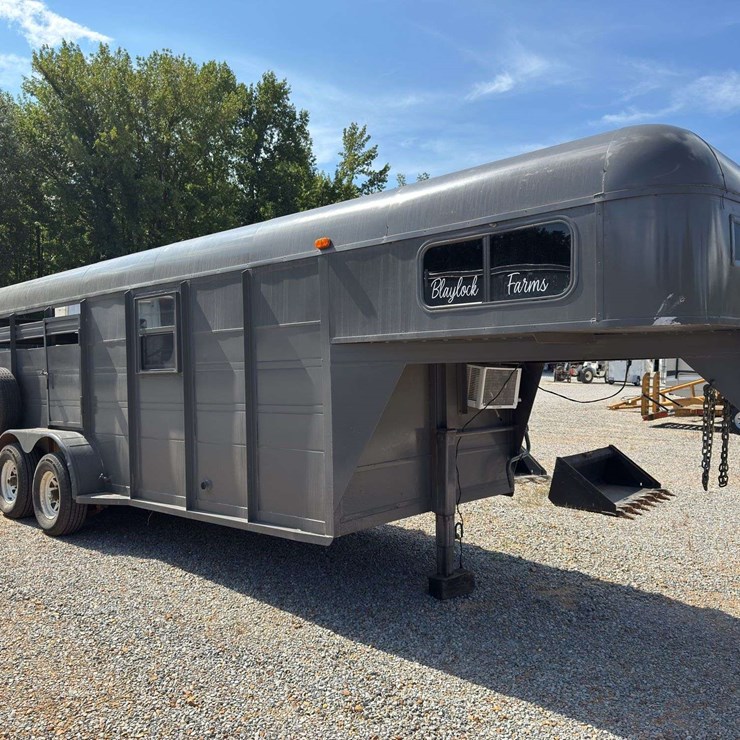 VALLEY TRAILER