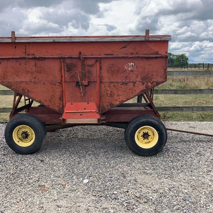 JM Wagon with John Deere Running Gear