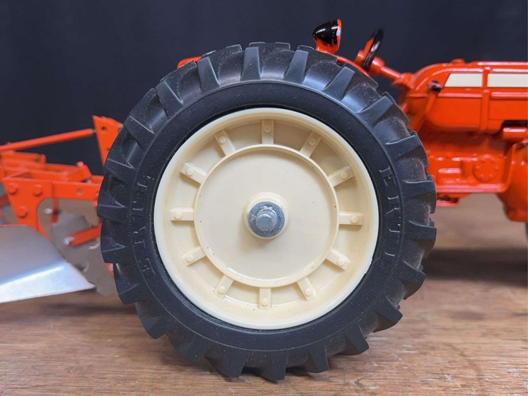 1/16-ac-d19-w/plow-customized-image-9