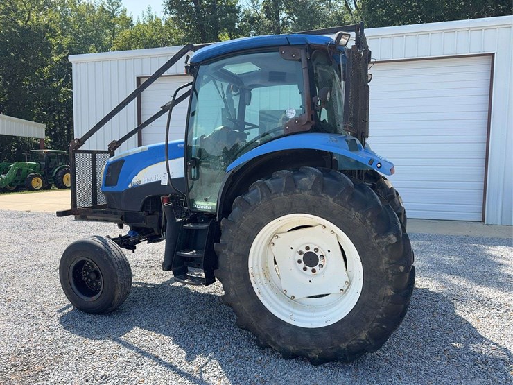 new-holland-t6020-image-3