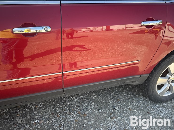 2013-chevrolet-traverse-ltz-image-11