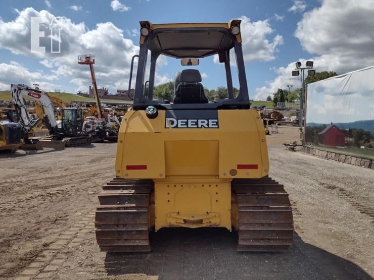 2022-deere-450k-image-2