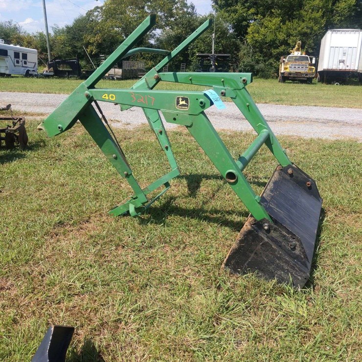 JOHN DEERE 40