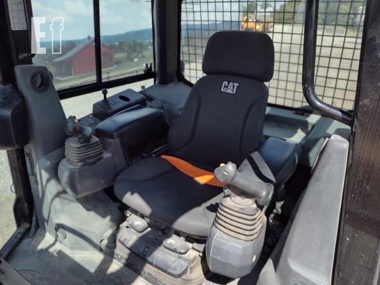 2021-caterpillar-d3-image-15