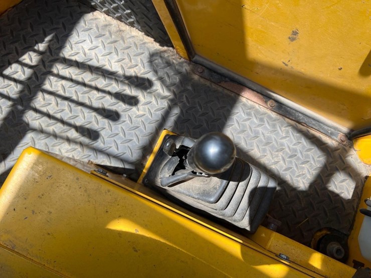 sellick-s80t4e-4ps-rough-terrain-forklift-image-24