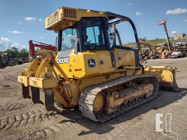 2012-deere-700j-lt-image-47
