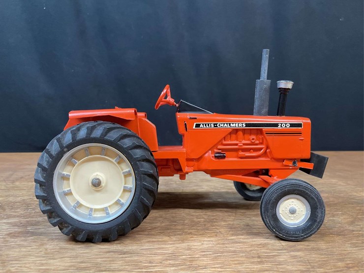 1/16-ac-200-ertl-image-5