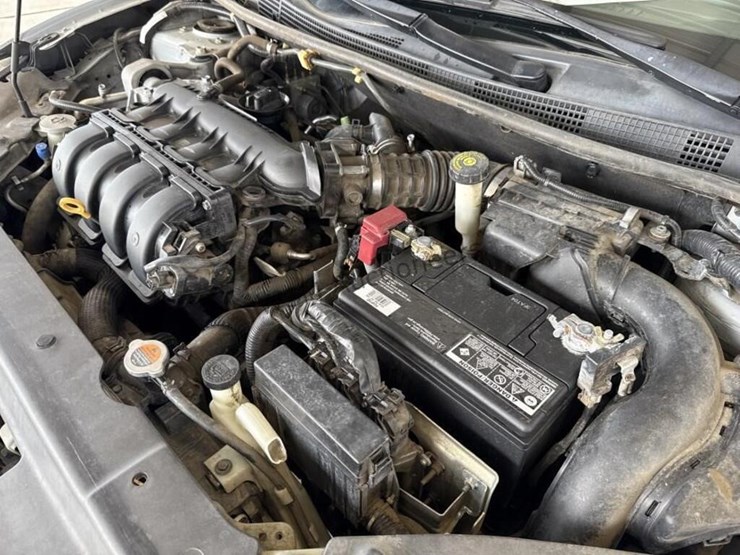 2014-nissan-sentra-sdn-image-12