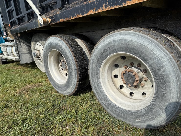western-star-4900-image-25