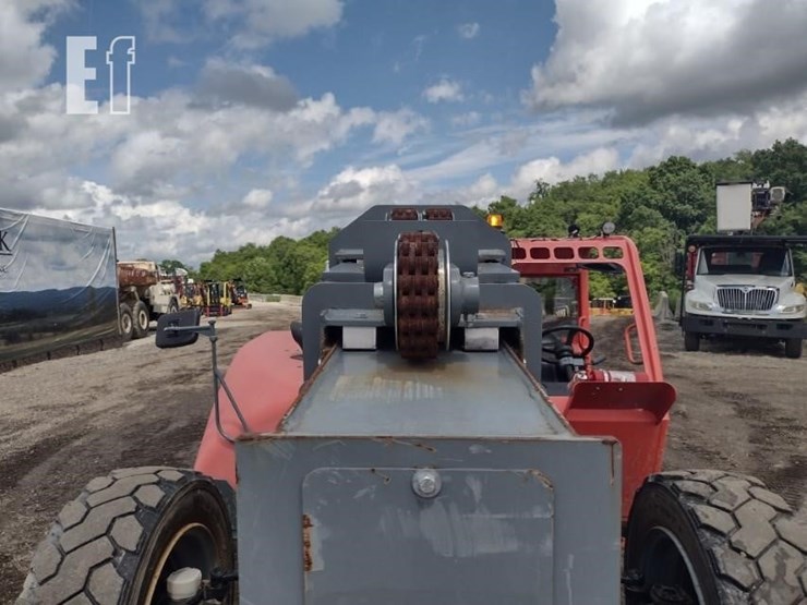 2019-skyjack-sj1056th-image-15