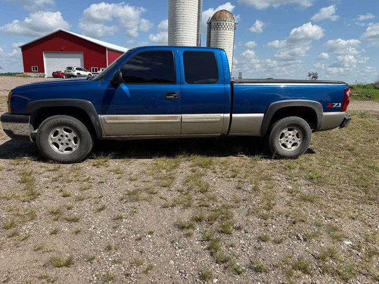 2003-chevrolet-1500-image-2