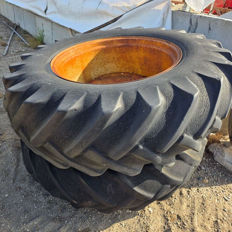 JOHN DEERE 4020