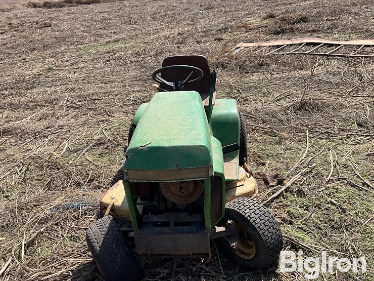 john-deere-212-image-2