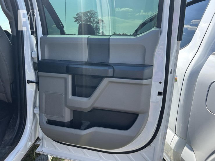 2020-ford-f250-image-23