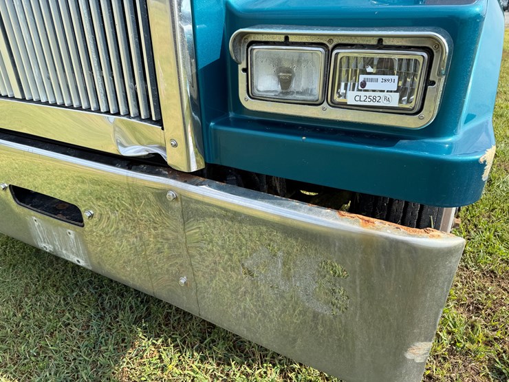 western-star-4900-image-28