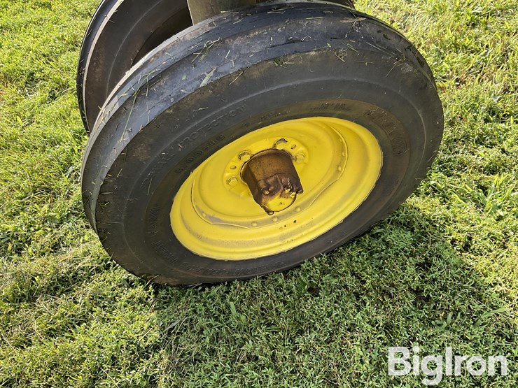 1951-john-deere-model-a-image-19