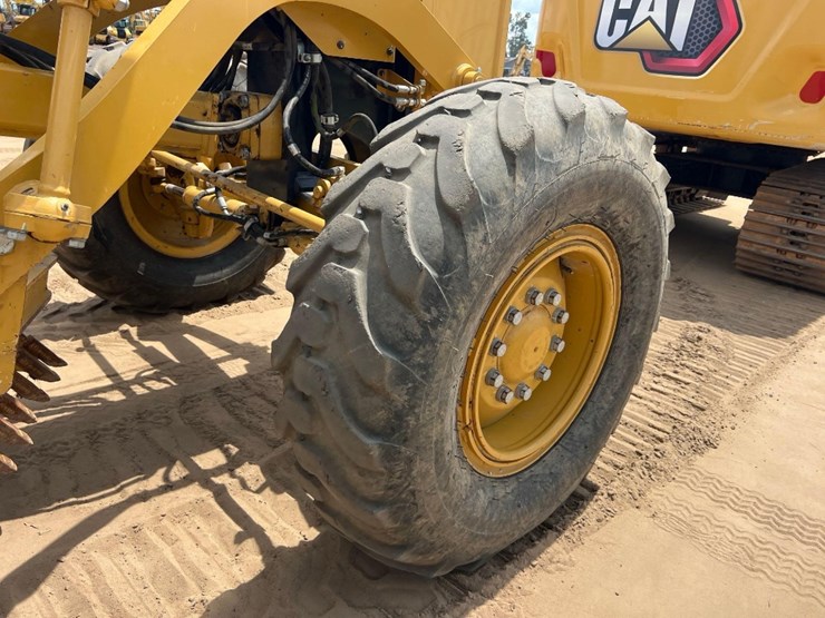 2020-caterpillar-120-image-30