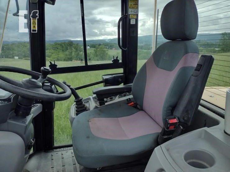 2018-caterpillar-910m-image-14