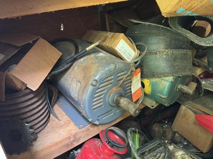 #150-•-entire-contents-of-parts-room-image-3