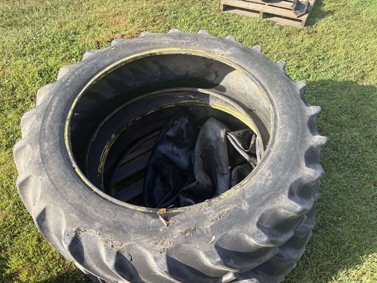 (2)-firestone-13.6-38-tires,-6-ply,-with-tubes-image-2