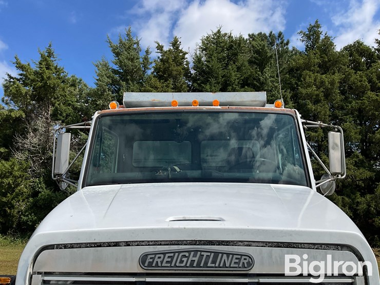1989-freightliner-flc112-image-12