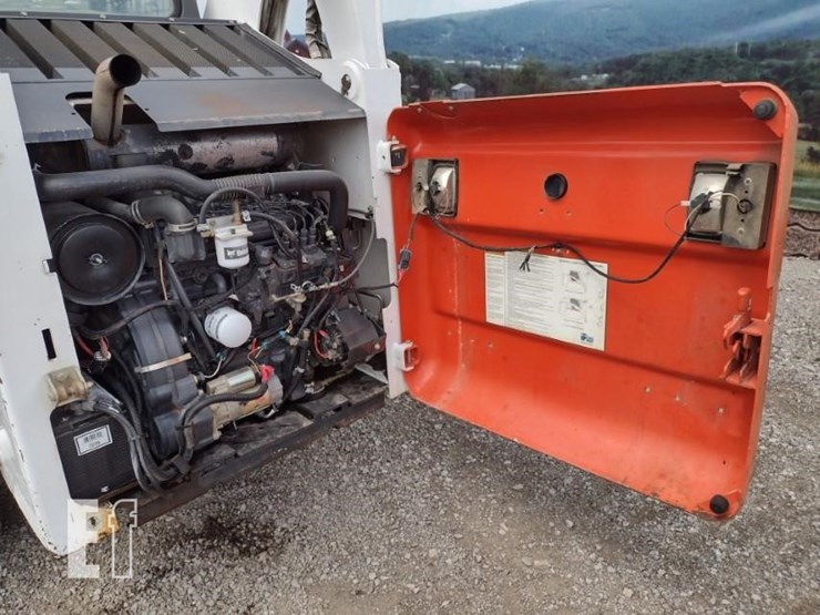 2004-bobcat-s250-image-23