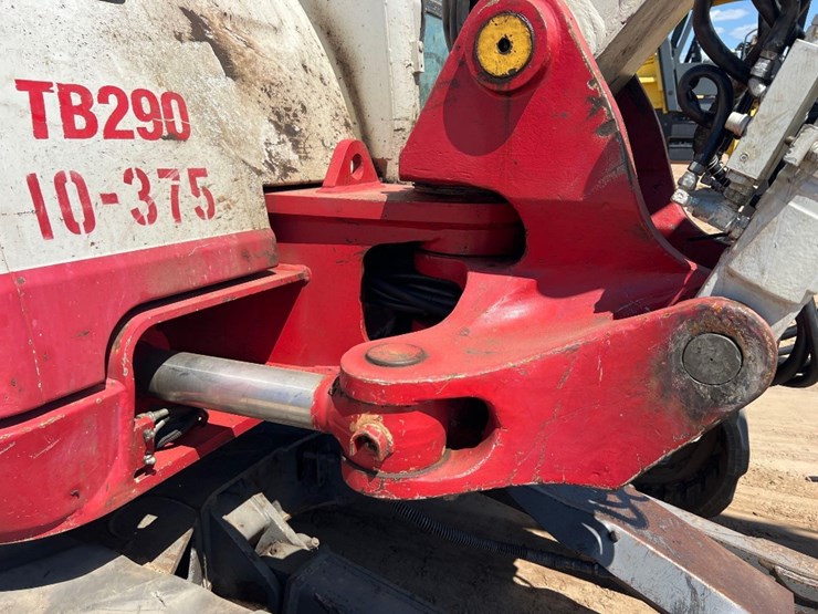 2016-takeuchi-tb290-image-17